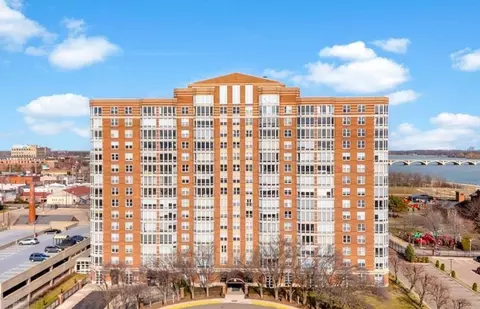 250 E Harbortown #1006, Detroit, MI 48207