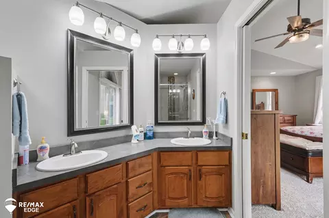 Bath - 9930 Windemere, Davison, MI 48423 photo 2 of 4