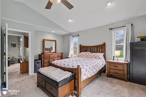 Bedroom - 9930 Windemere, Davison, MI 48423 photo 1 of 3
