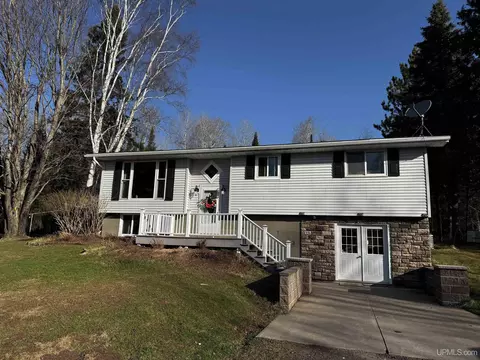 18241 Skanee, L'anse, MI 49946