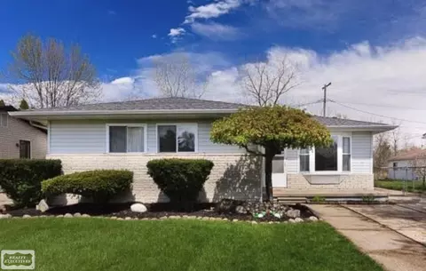 50550 Lagae, New Baltimore, MI 48047