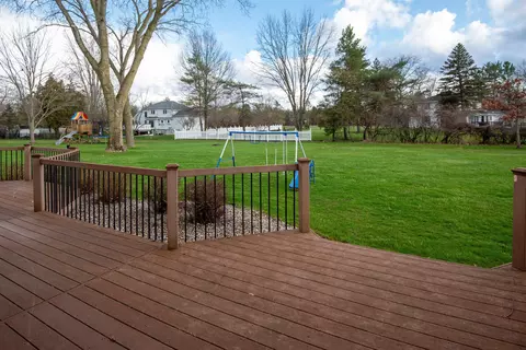 Exterior - 3281 Fieldstone, Flushing, MI 48433 photo 4 of 10