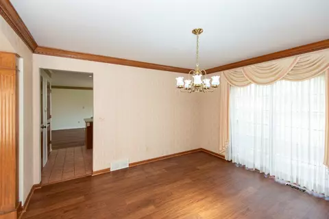 Dining - 3281 Fieldstone, Flushing, MI 48433 photo 1 of 1
