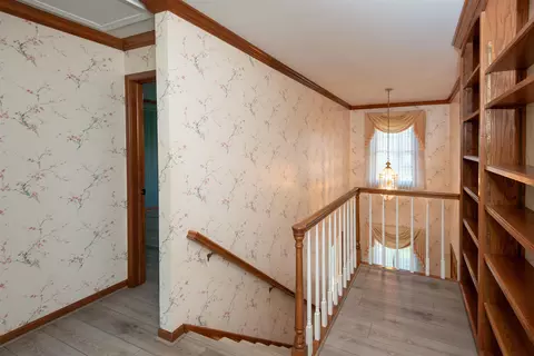 Entry Way - 3281 Fieldstone, Flushing, MI 48433 photo 3 of 4