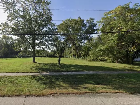 11956 Stephens Rd, Warren, MI 48089
