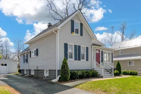 738 N Ninth, Saint Clair, MI 48079
