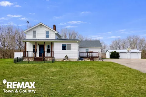 3800 Murphy Lk, Millington, MI 48746
