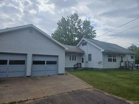 619 N 7th, Ontonagon, MI 49953
