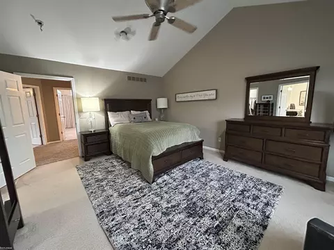 Bedroom - 48283 Jester, Macomb, MI 48044 photo 2 of 10