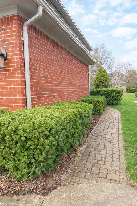 Exterior - 48283 Jester, Macomb, MI 48044 photo 4 of 6