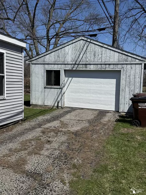 3341 Cloverdale, Monroe, MI 48162 photo 2