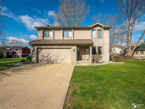 707 Donnalee, Monroe, MI 48162
