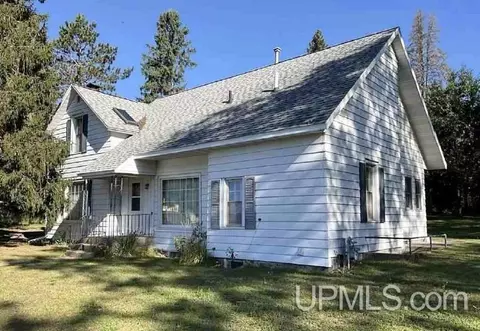 722 N Wausaukee, T-wi, WI 54177