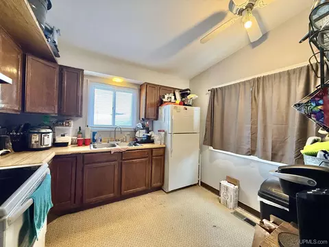 Kitchen - 637 639 Valkyrie, Gwinn, MI 49841 photo 3 of 4