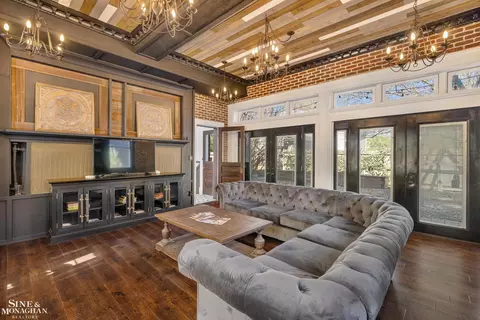 Living - 334 University, Grosse Pointe, MI 48236 photo 5 of 6
