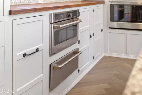 Kitchen - 334 University, Grosse Pointe, MI 48236 photo 3 of 8