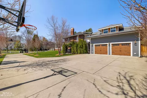 Exterior - 334 University, Grosse Pointe, MI 48236 photo 10 of 25
