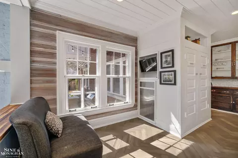 Entry Way - 334 University, Grosse Pointe, MI 48236 photo 4 of 6