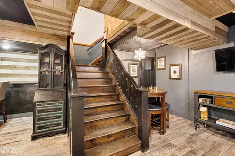 Entry Way - 334 University, Grosse Pointe, MI 48236 photo 6 of 6