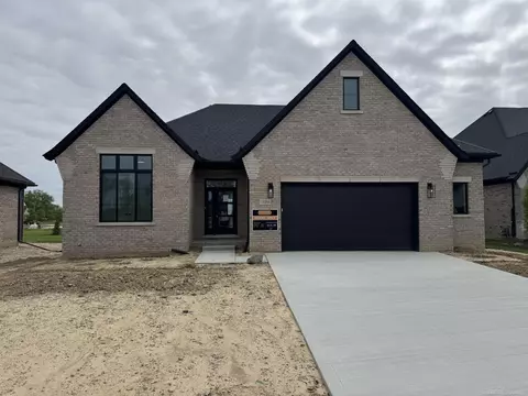 14004 Quail Vw, Washington Township, MI 48094