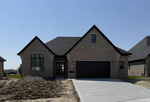 14004 Quail Vw, Washington Township, MI 48094