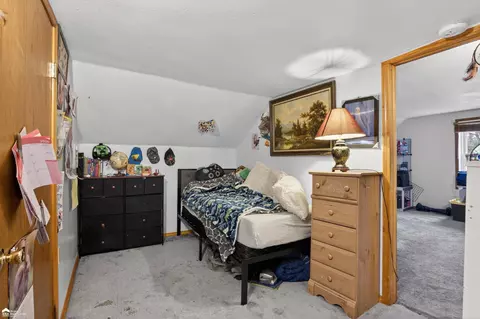 Bedroom - 99 Elmwood, Leonard, MI 48367 photo 6 of 9