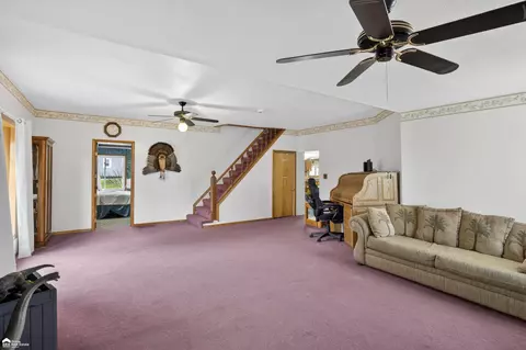 Living - 99 Elmwood, Leonard, MI 48367 photo 4 of 4