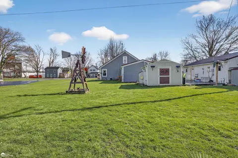 Exterior - 99 Elmwood, Leonard, MI 48367 photo 11 of 18