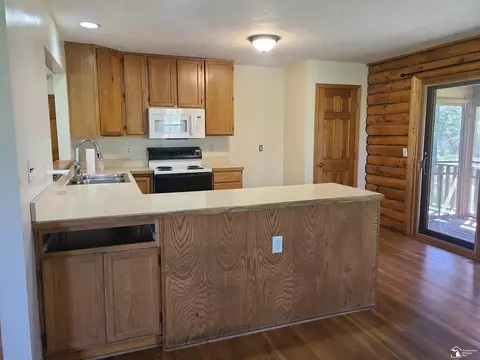 Kitchen - 11581 Dixon, Monroe, MI 48161 photo 3 of 3