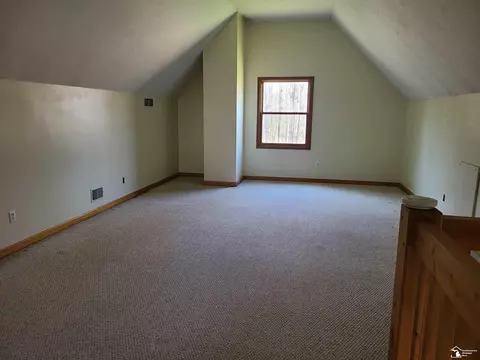 Bedroom - 11581 Dixon, Monroe, MI 48161 photo 3 of 4