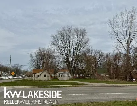 5970 Pointe Tremble, Algonac, MI 48001