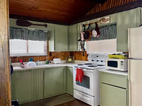 Kitchen - 3866 Starr, Harrison, MI 48625 photo 1 of 1