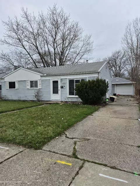 21893 Ehlert, Warren, MI 48089