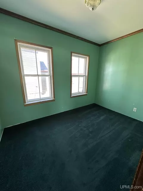 Bedroom - 429 S 7th, Escanaba, MI 49829 photo 1 of 5