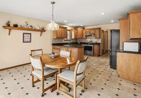 Kitchen - 52415 Ridgeway, Macomb, MI 48042 photo 3 of 3