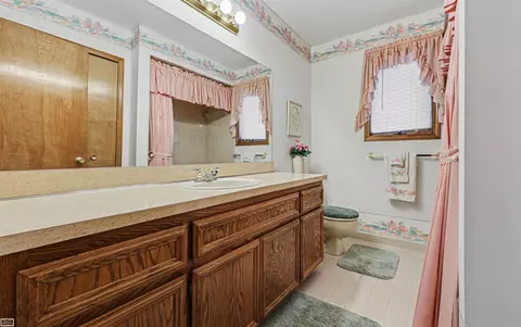 Bath - 52415 Ridgeway, Macomb, MI 48042 photo 2 of 3