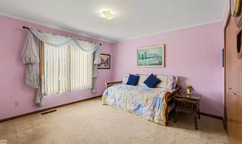Bedroom - 52415 Ridgeway, Macomb, MI 48042 photo 3 of 3