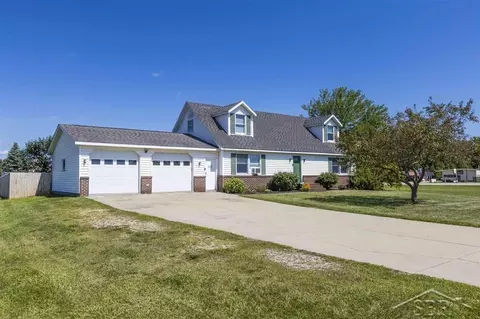 508 Glenview, Pinconning, MI 48650