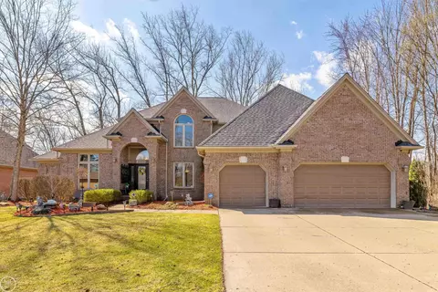 28014 Ashland, Harrison Township, MI 48045