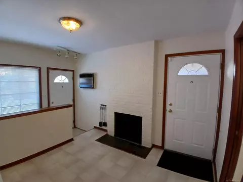 Entry Way - 1000 Vernier, Grosse Pointe Woods, MI 48236 photo 1 of 2