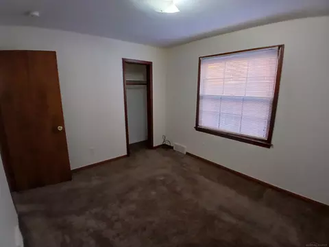 Bedroom - 1000 Vernier, Grosse Pointe Woods, MI 48236 photo 4 of 4