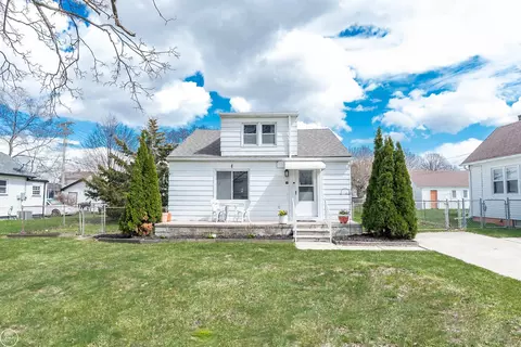 21 Logan, Mount Clemens, MI 48043