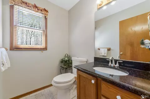 Bath - 1615 Northridge, Monroe, MI 48162 photo 1 of 11