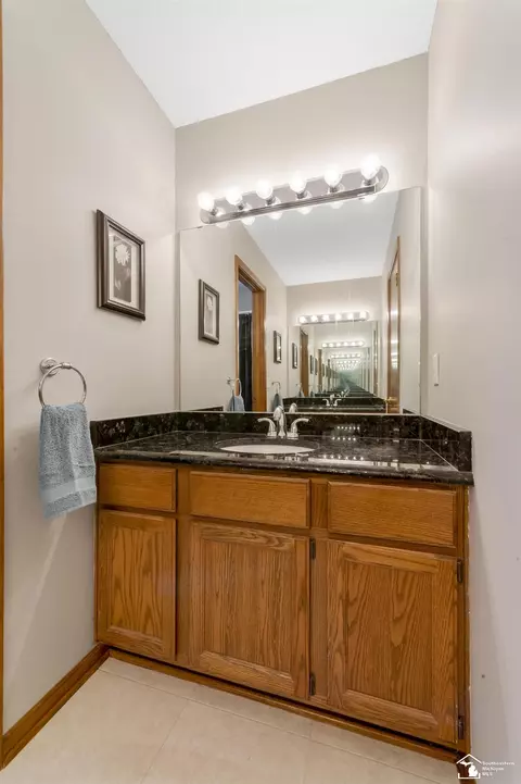 Bath - 1615 Northridge, Monroe, MI 48162 photo 11 of 11