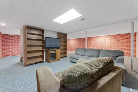 Living - 1615 Northridge, Monroe, MI 48162 photo 6 of 6