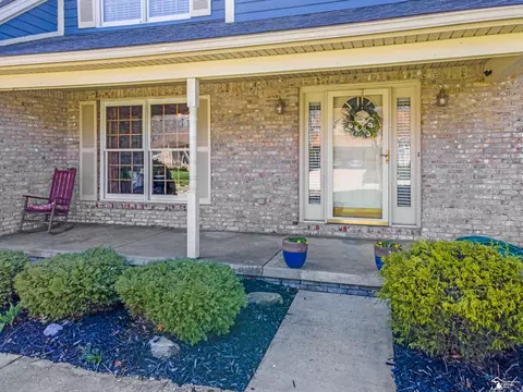 Exterior - 1615 Northridge, Monroe, MI 48162 photo 4 of 10