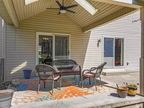 Exterior - 1615 Northridge, Monroe, MI 48162 photo 5 of 10