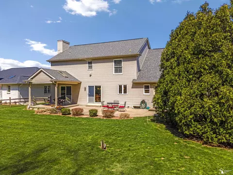 Exterior - 1615 Northridge, Monroe, MI 48162 photo 8 of 10