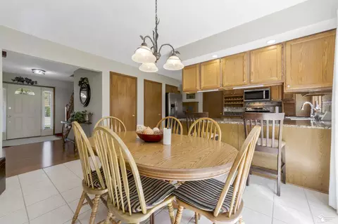 Dining - 1615 Northridge, Monroe, MI 48162 photo 4 of 4