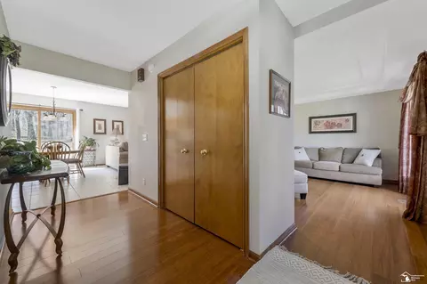 Entry Way - 1615 Northridge, Monroe, MI 48162 photo 4 of 6